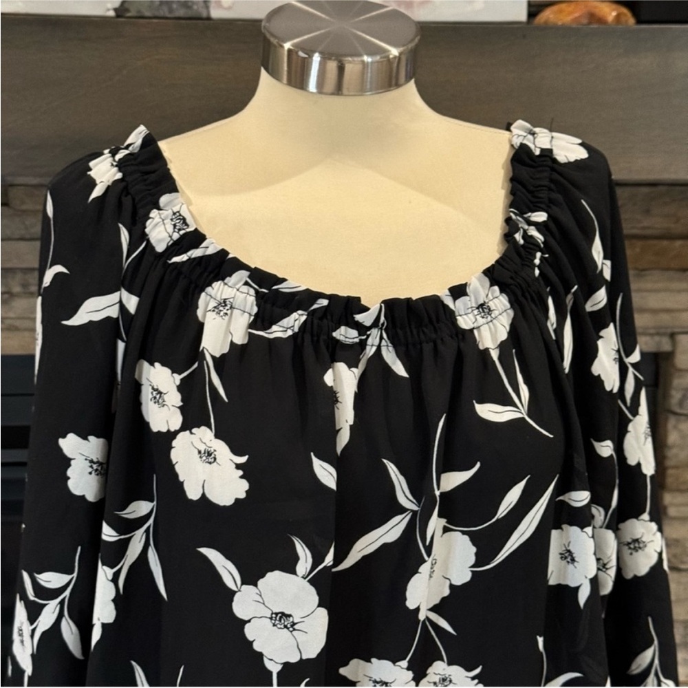 Gibson Black and White Floral Blouse